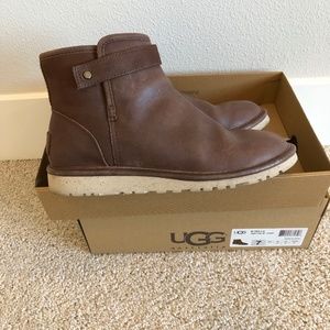 UGG Australia ANKLE BOOTS